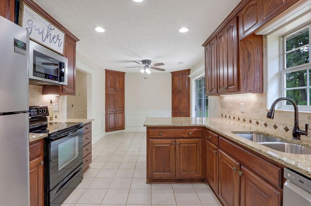 4966 Poplar Spg Rd, Gainesville GA 30507-8741 exterior