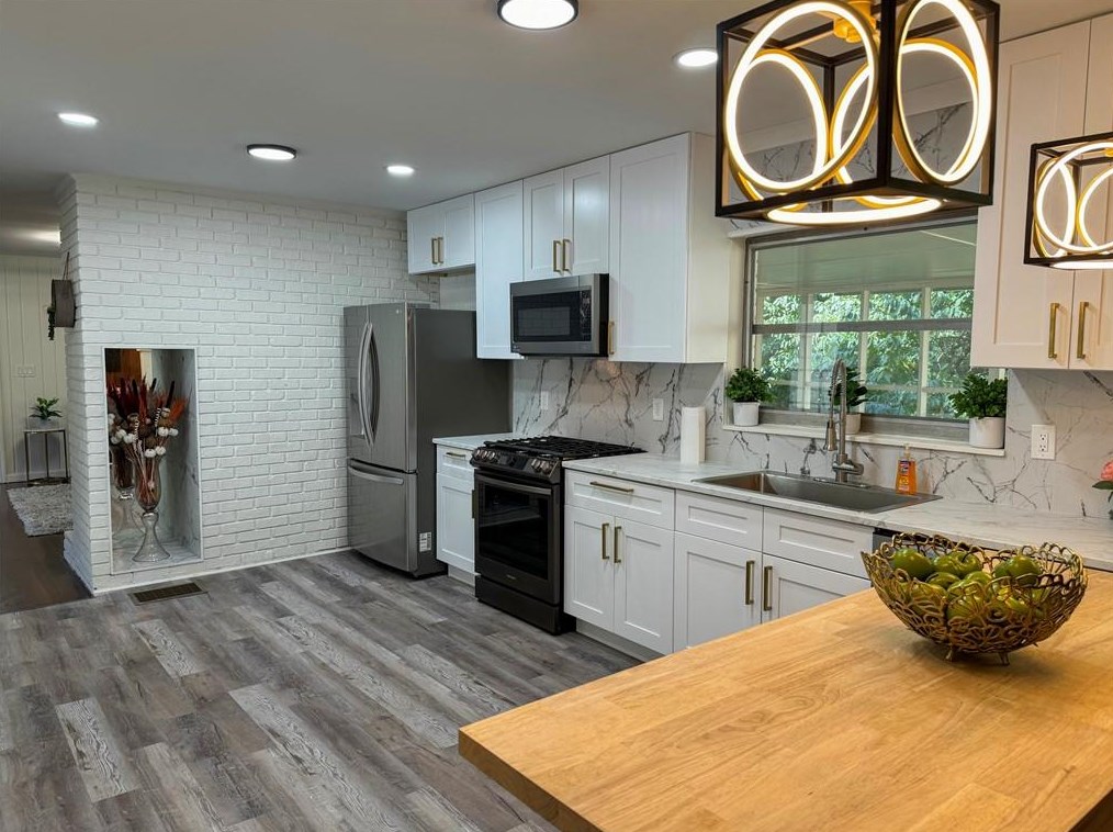 3172 Briarcliff Rd, Atlanta GA  30329-2603 exterior