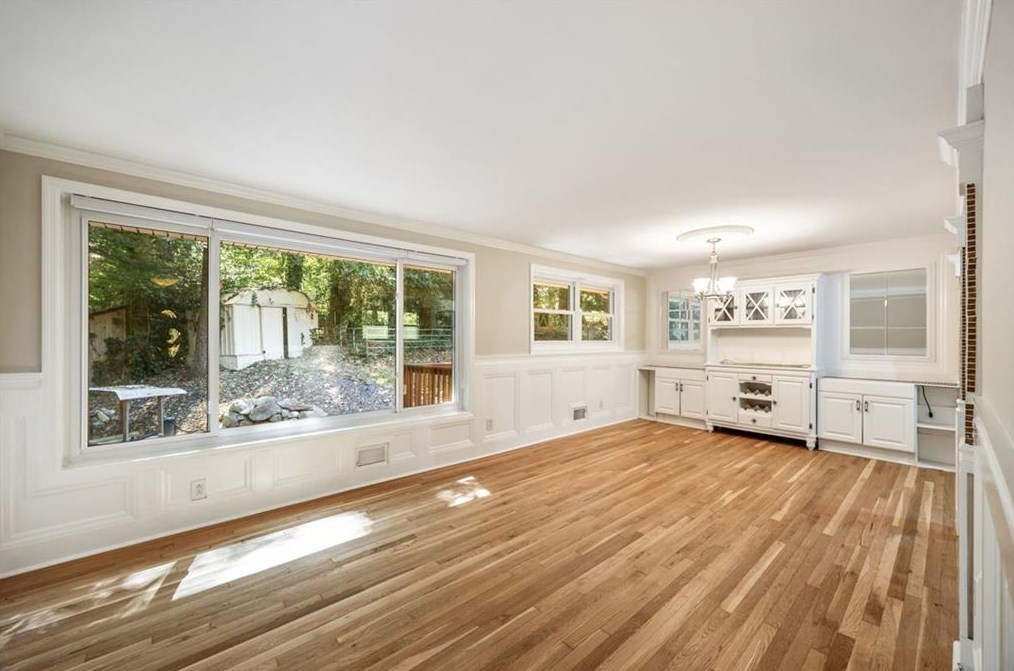 2423 Rhineland Ct, Atlanta GA 30345 exterior