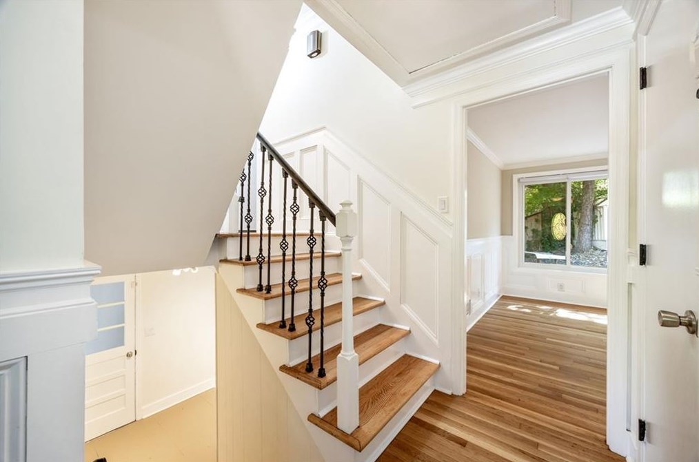 2423 Rhineland Ct, Atlanta GA 30345 exterior