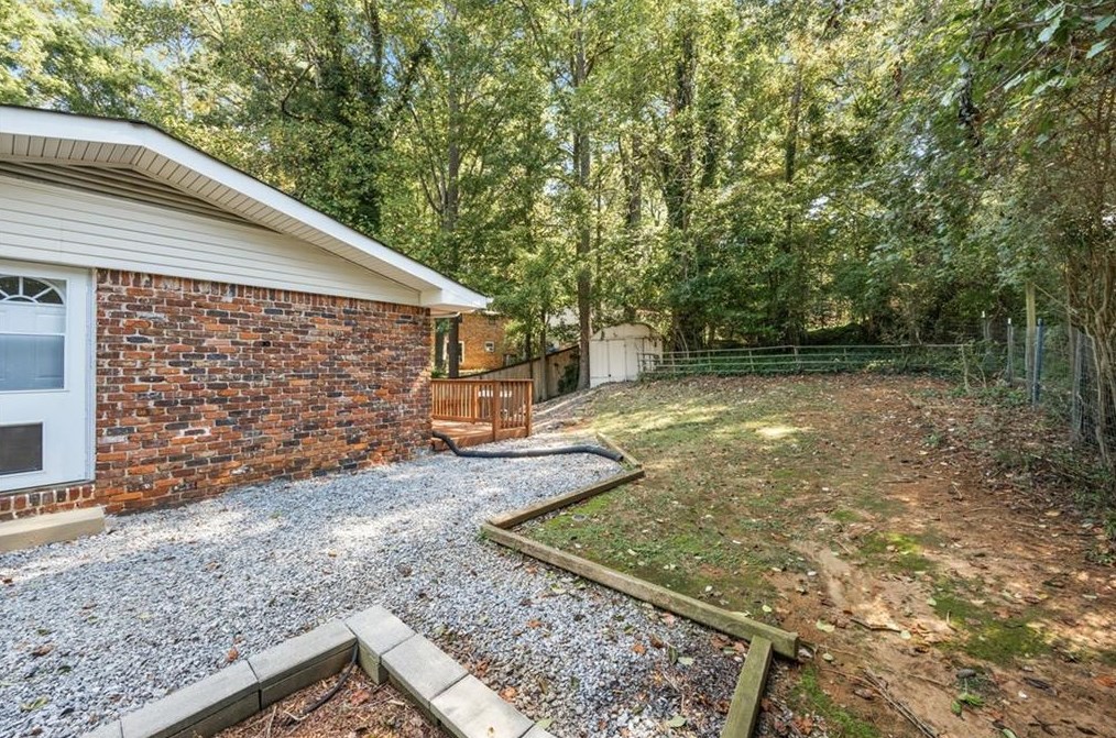 2423 Rhineland Ct, Atlanta GA 30345 exterior