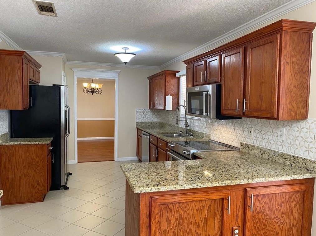 1658 Duren Fld Way, Lithonia GA 30058-3577 exterior