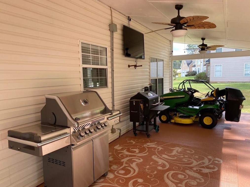 1658 Duren Fld Way, Lithonia GA 30058-3577 exterior