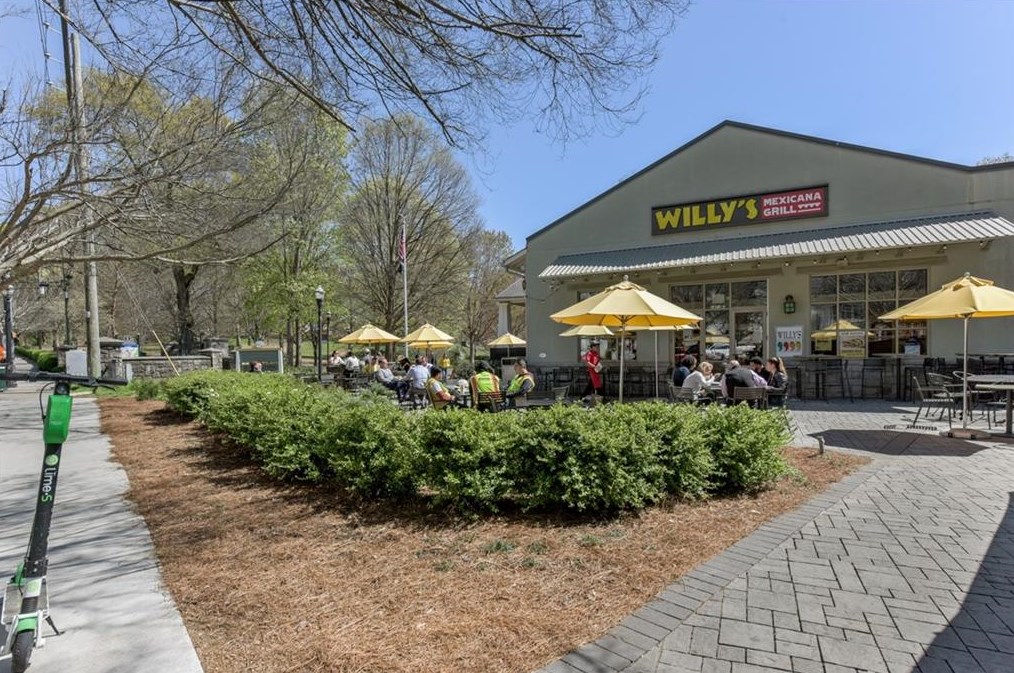 1230 Piedmont Ave, Atlanta GA  30309-3392 exterior