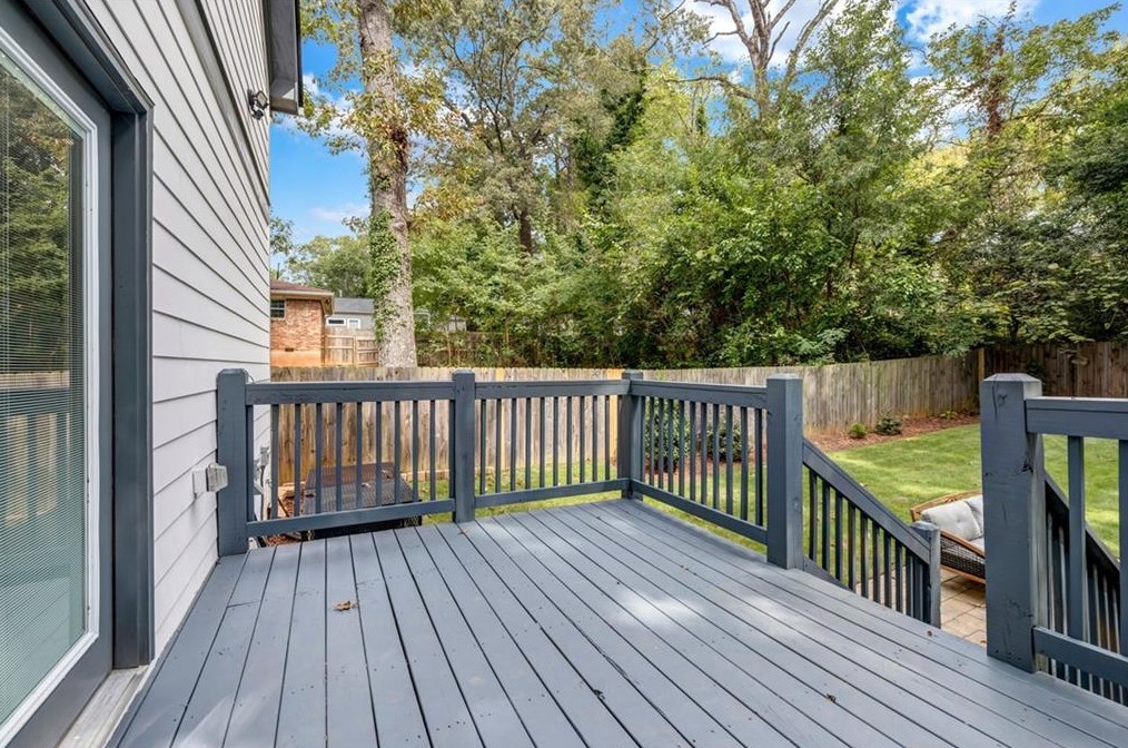 690 Parker Ave, Decatur GA  30032-3952 exterior