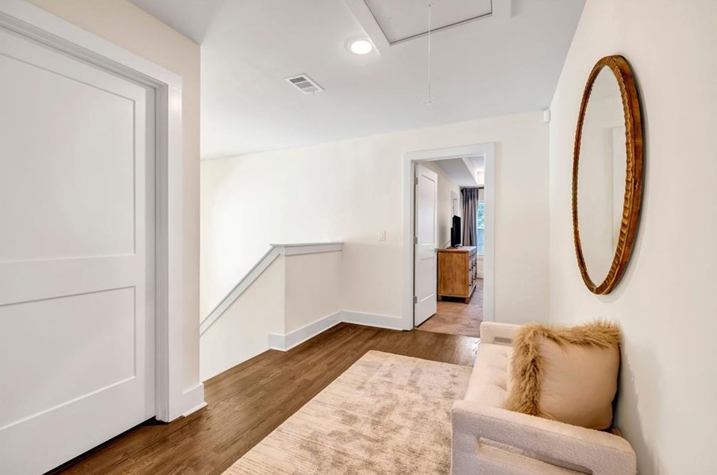 690 Parker Ave, Decatur GA  30032-3952 exterior