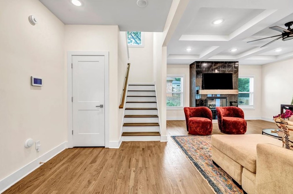 690 Parker Ave, Decatur GA  30032-3952 exterior