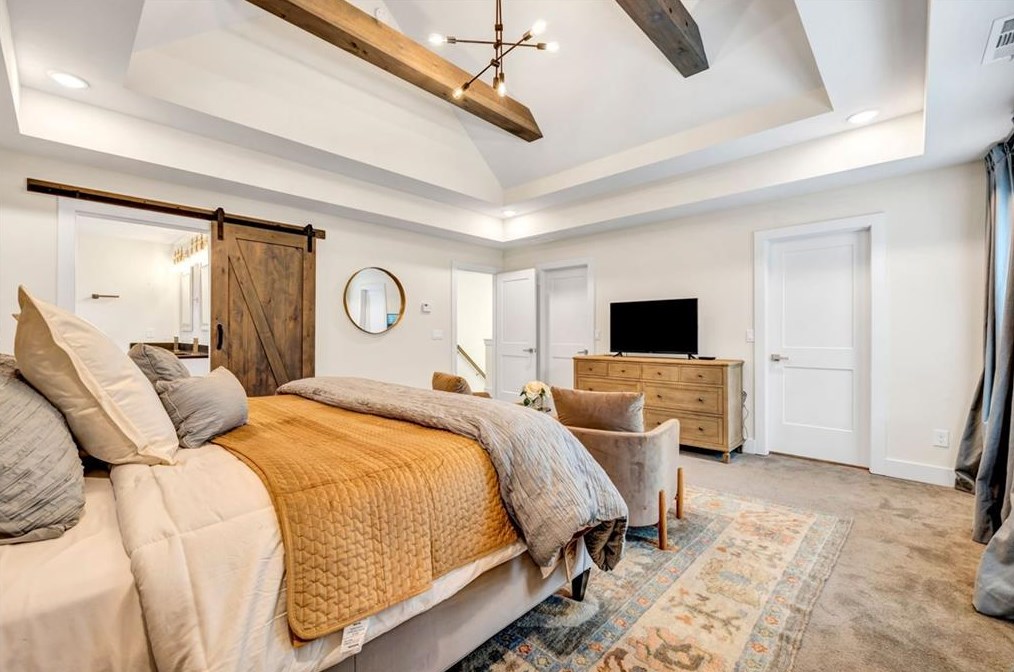 690 Parker Ave, Decatur GA  30032-3952 exterior