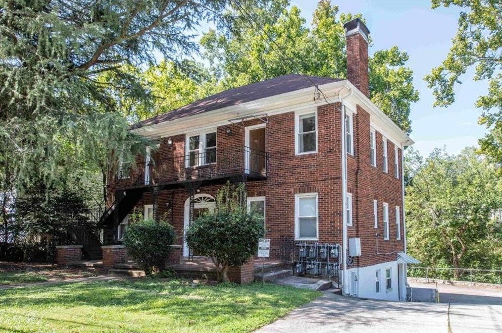 1351 Oxford Rd, Atlanta GA  30307-1014 exterior