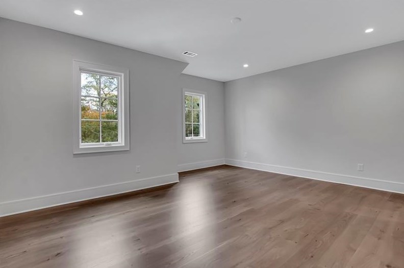 3044 Howell Mill Rd, Atlanta GA  30318-3165 exterior