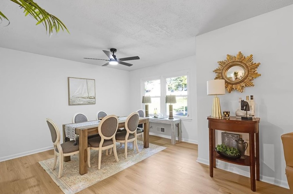 2907 Dogwood Dr, Atlanta GA 30354-1153 exterior