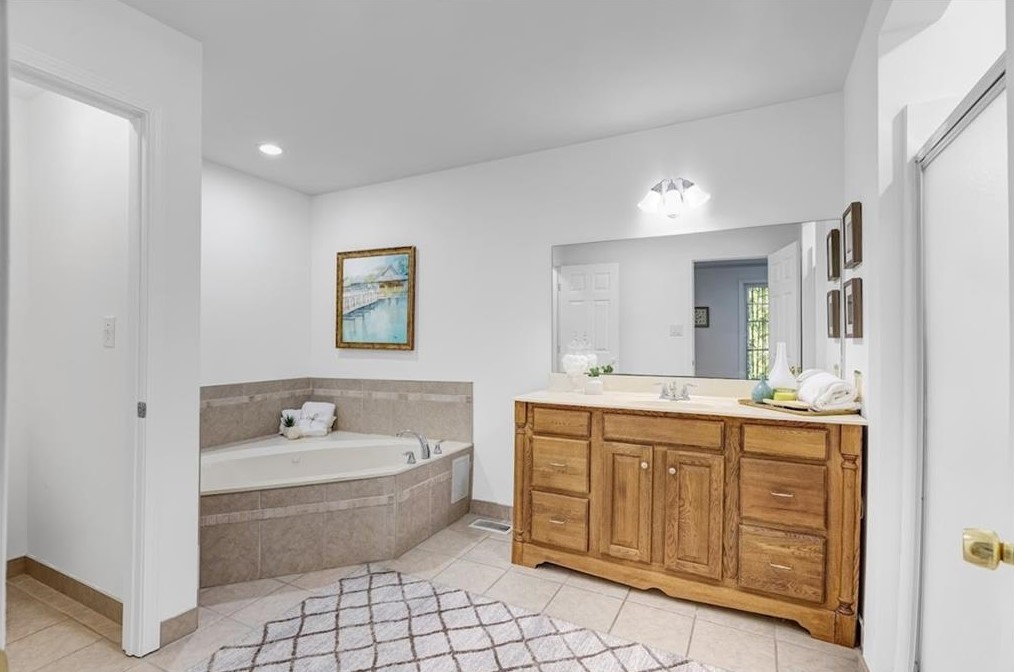 2907 Dogwood Dr, Atlanta GA 30354-1153 exterior