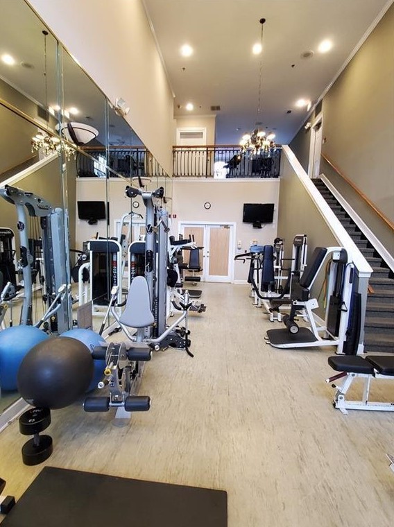 3777 Peachtree Rd, Atlanta GA  30319-5248 exterior