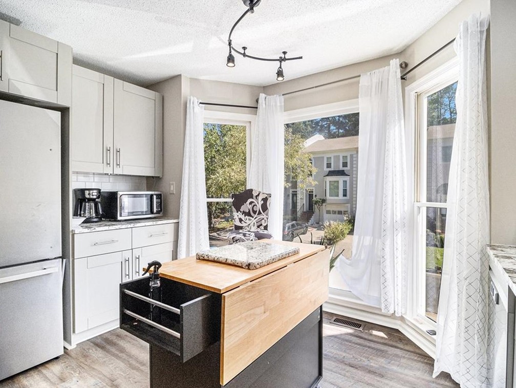 3907 Meeting St, Duluth GA 30096-3199 exterior