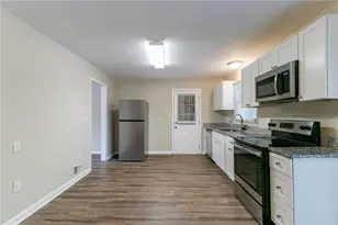 929 Pine Roc Dr, Stone Mountain, GA 30083 - Photo 5