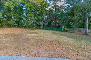 929 Pine Roc Dr, Stone Mountain, GA 30083 - Photo 23
