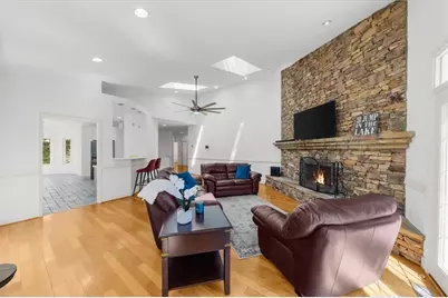 6137 White Oak Drive, Flowery Branch, GA 30542 - Photo 13