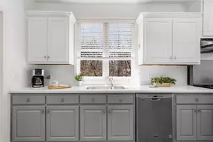 6137 White Oak Dr, Flowery Branch, GA 30542 - Photo 15