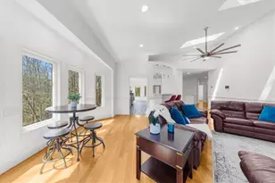 6137 White Oak Dr, Flowery Branch, GA 30542 - Photo 11