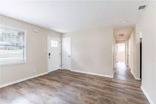 3851 Bonnie Ln SE, Atlanta, GA 30354 - Photo 5