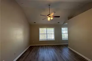 7069 Ravenwood Ln, Lithonia, GA 30038 - Photo 9