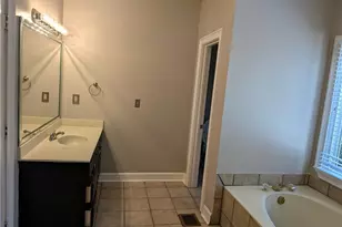 4401 Riverlake Way, Snellville, GA 30039 - Photo 23