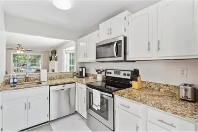 5212 Laurel Bridge Drive SE, Smyrna, GA 30082 - Photo 15