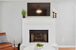 5212 Laurel Bridge Dr SE, Smyrna, GA 30082 - Photo 9