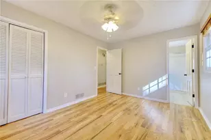 1304 Vine St NE, Gainesville, GA 30501 - Photo 3