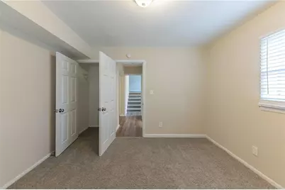 3390 Glenview Circle SW, Atlanta, GA 30331 - Photo 3