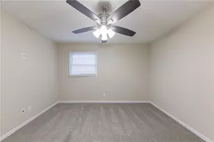 3390 Glenview Cir SW, Atlanta, GA 30331 - Photo 21