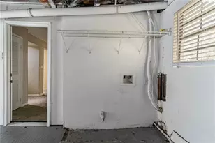 633 Larchmont Cir NW, Atlanta, GA 30318 - Photo 25