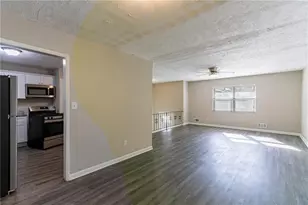 633 Larchmont Cir NW, Atlanta, GA 30318 - Photo 9