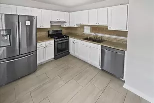 4727 Garden Hills Dr, Stone Mountain, GA 30083 - Photo 9