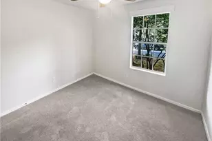 4727 Garden Hills Dr, Stone Mountain, GA 30083 - Photo 5