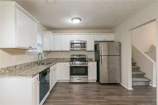 3972 Glenwood Downs Ln, Decatur, GA 30035 - Photo 7