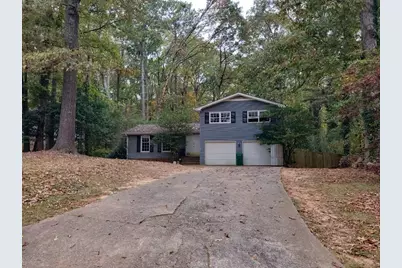 647 Bralorne Drive, Stone Mountain, GA 30087 - Photo 1