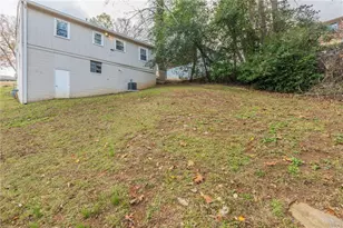 3597 Fairlane Dr NW, Atlanta, GA 30331 - Photo 23