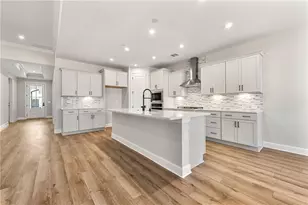 290 Conway Trl, Hoschton, GA 30548 - Photo 3