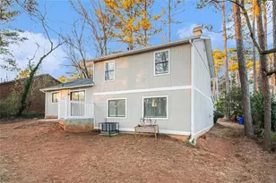 3901 W Wood Path, Stone Mountain, GA 30083 - Photo 15