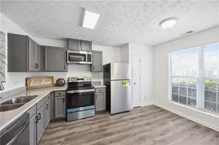 5547 Strathmoor Manor Cir, Lithonia, GA 30058 - Photo 5