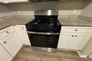 5449 Martins Crossing Rd, Stone Mountain, GA 30088 - Photo 5