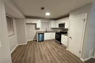 5449 Martins Crossing Rd, Stone Mountain, GA 30088 - Photo 3