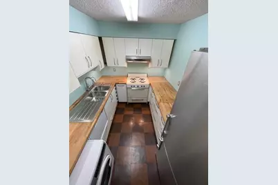 2479 Peachtree Road NE #1103, Atlanta, GA 30305 - Photo 9