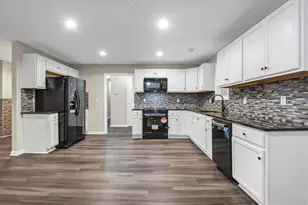 752 Wilder Dr, Columbus, GA 31907 - Photo 9