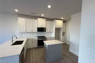 1070 Crest Mill Dr, Marietta, GA 30008 - Photo 5