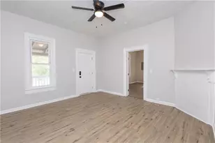 218 E Tinsley St, Griffin, GA 30223 - Photo 5