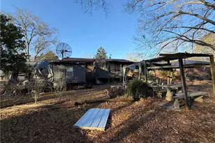 224 Hollis St, Rutledge, GA 30663 - Photo 3