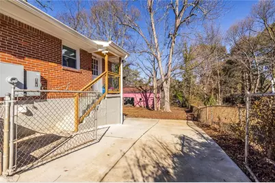 1122 Elaine Drive, Forest Park, GA 30297 - Photo 3