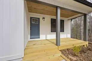 234 Lake View Dr, Lavonia, GA 30553 - Photo 9